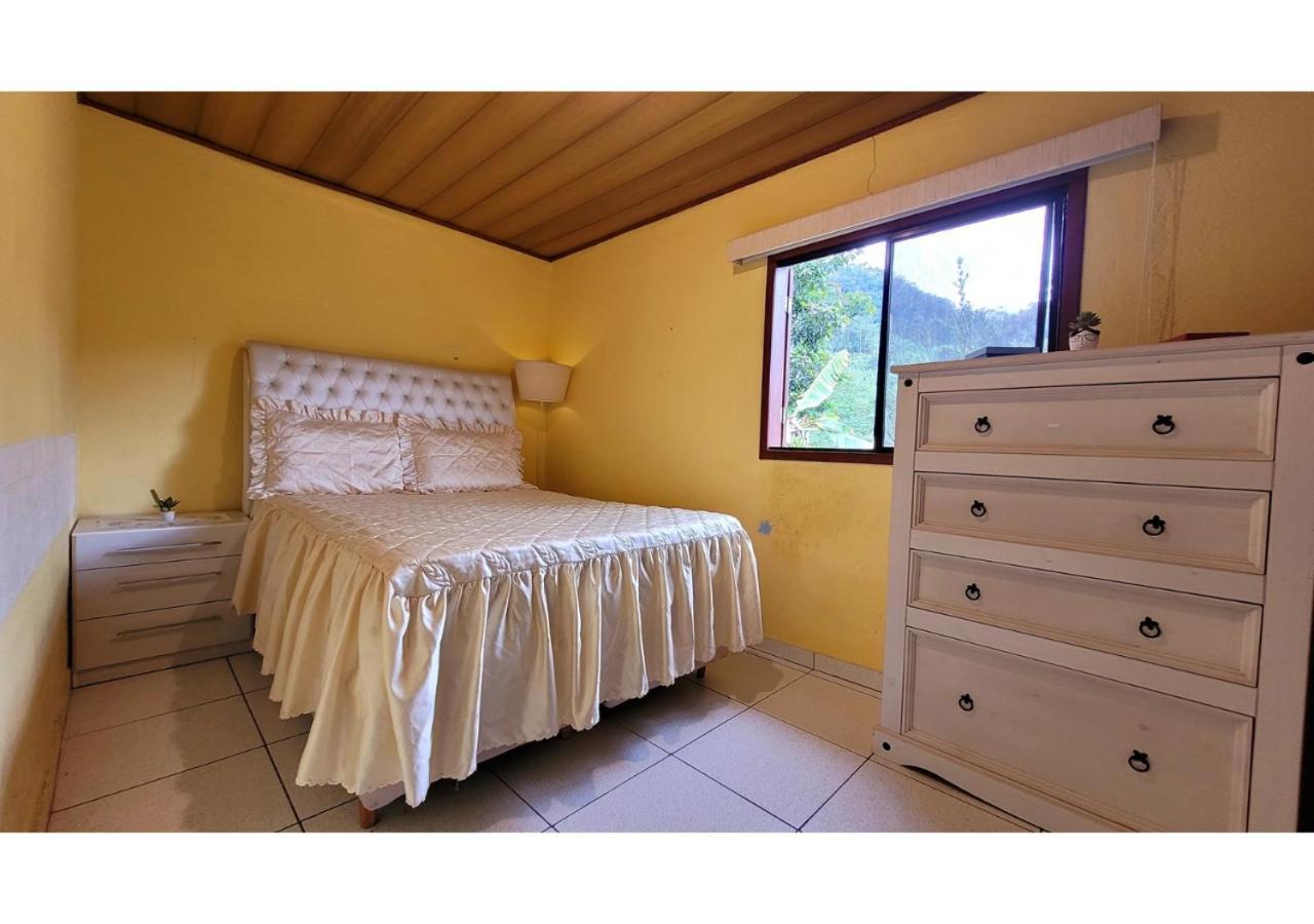 Refugio Da Colina Lumiar 3Quartos 2Banheiros 10Pessoas โนวาฟริบูร์โก ภายนอก รูปภาพ